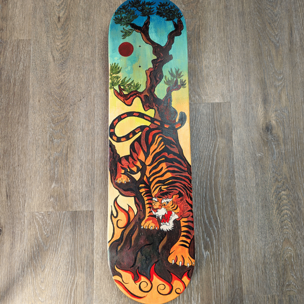 Paint your own skateboard